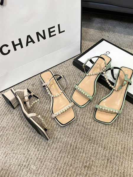 Ženske četvrtaste sandale s bisernim ukrasom