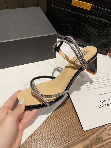 Ženske sandale sa debelom petom i kamenčićima