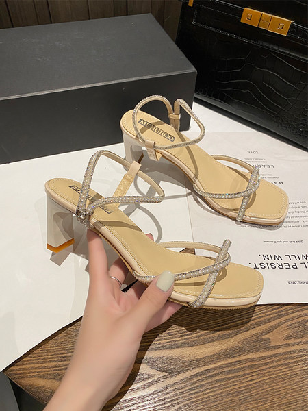 Ženske sandale sa debelom petom i kamenčićima