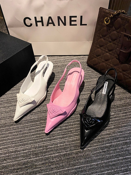 Ženske sandale na nisku tanku petu od 5 cm - model na špic