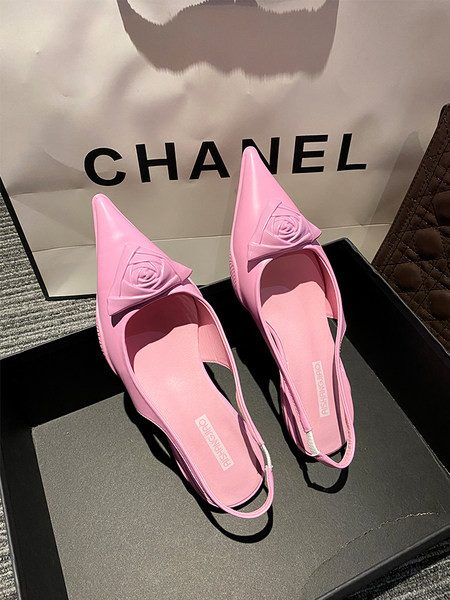 Ženske sandale na nisku tanku petu od 5 cm - model na špic