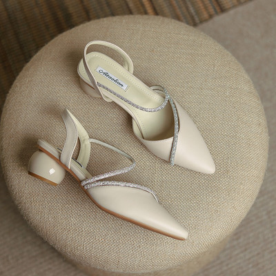 Μοντέρνα γυναικεία σανδάλια με τακούνι - faux δέρμα