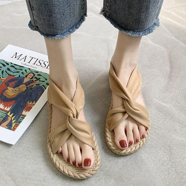 Дамски ежедневни сандали с равна подметка три цвята 