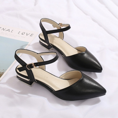 Novi model ženskih sandala na špic na petu