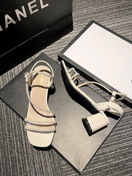 Moderne ženske sandale sa kamenčićima i petom debljine 5,5 cm