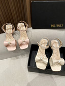 Γυναικεία σανδάλια με χοντρό τακούνι και πέρλες διακόσμηση