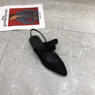 Γυναικεία casual σανδάλια πουά - κλειστό μοντέλο