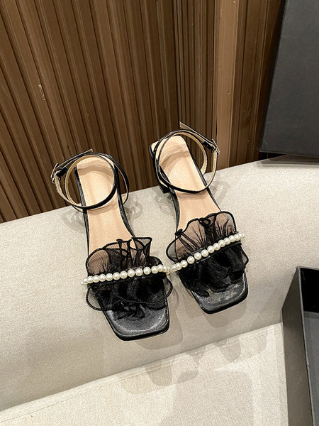 Moderne ženske sandale od tila i bisera - peta debljine 4,5 cm