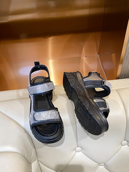 Ženske ležerne sandale sa naljepnicama i kamenčićima