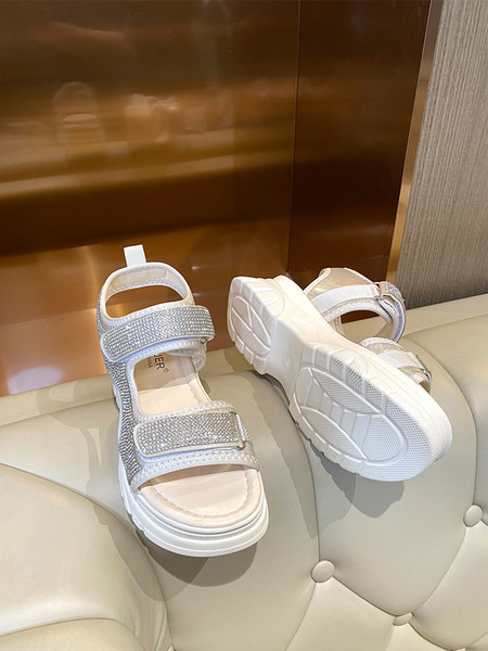 Ženske ležerne sandale sa naljepnicama i kamenčićima