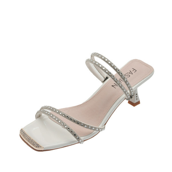 Ženske sandale sa kamenčićima u bijeloj i crnoj boji