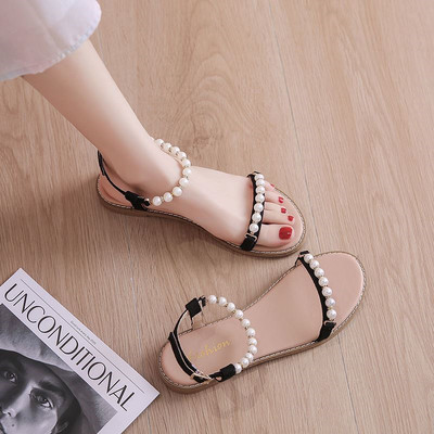Ležerne ženske sandale s kopčom i perlama