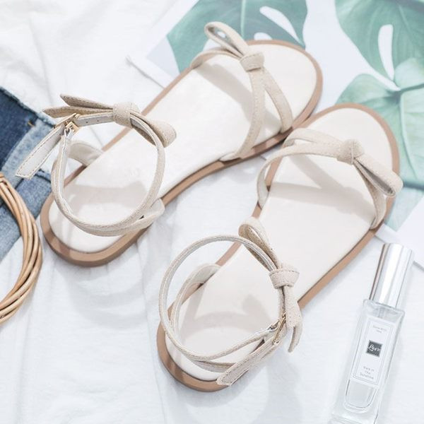 Ženske eko brušene sandale sa trakom i metalnom kopčom