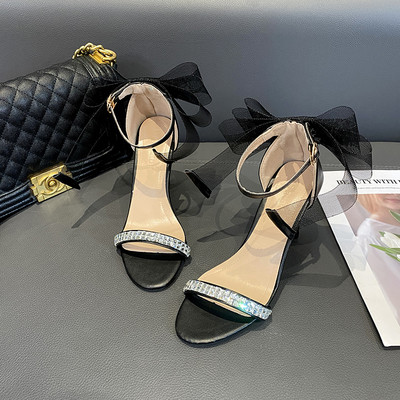 Moderne ženske sandale na tanku petu od 8,5 cm i trakom