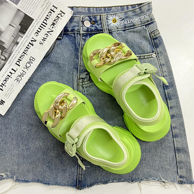 Ležerne ženske sandale sa metalnim lancem