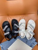 Ženske ležerne sandale sa naljepnicama i kamenčićima