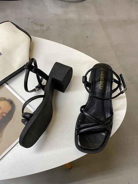 Ženske kožne sandale na petu debljine 4,5 cm