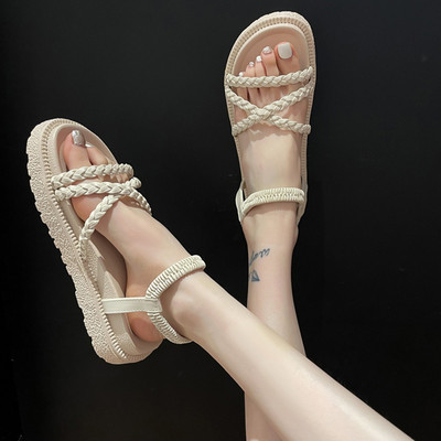 Ženske sandale s kožnim remenčićima u bež i crnoj boji