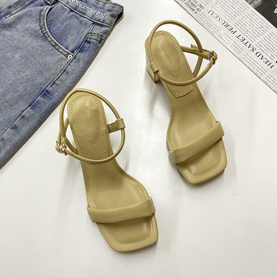 Γυναικεία έκο δερμάτινα σανδάλια με τακούνι πάχους 5 cm