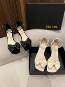 Μοντέρνα γυναικεία σανδάλια με κορδέλα και τακούνι 4,5 cm