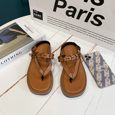 Ležerne ženske sandale s ravnim potplatom između prstiju