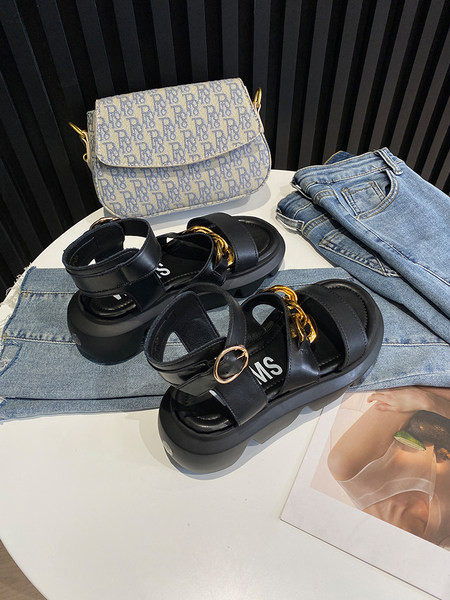 Ženske ležerne sandale s grubim potplatom i metalnim lancem