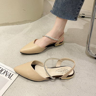 Γυναικεία καθημερινά σανδάλια με διακοσμητικές πέτρες - μυτερό  μοντέλο