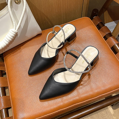 Μοντέλο σανδάλια από δέρμα οικολογικό με πέτρινη διακόσμηση