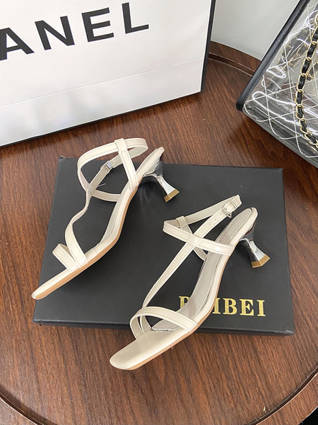 Ležerne ženske sandale na nisku petu od 5 cm