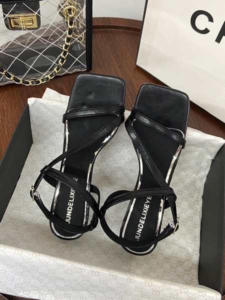 Ležerne ženske sandale na nisku petu od 5 cm