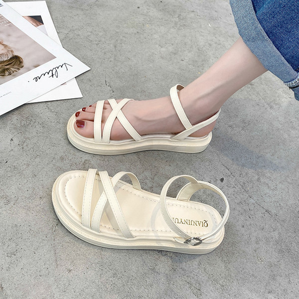 Novi model ženskih ljetnih sandala od umjetne kože sa ravnim đonom