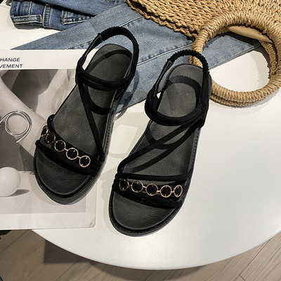 Ležerne ženske sandale s ravnim potplatom i metalnim lancem