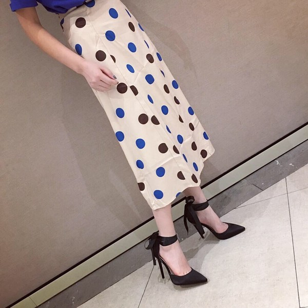 Elegantne ženske sandale - model na špic sa satenskim vezicama