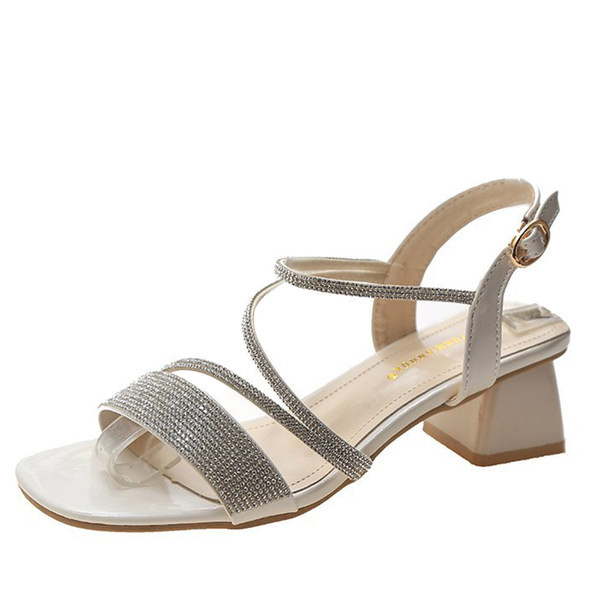 Γυναικεία σανδάλια με διακοσμητικές πέτρες  και χαμηλό τακούνι