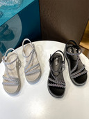 Casual γυναικεία σανδάλια με διακοσμητικές πέτρες και τακούνι 4,5 cm