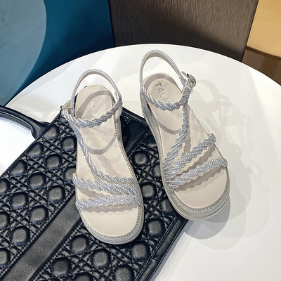 Casual γυναικεία σανδάλια με διακοσμητικές πέτρες και τακούνι 4,5 cm