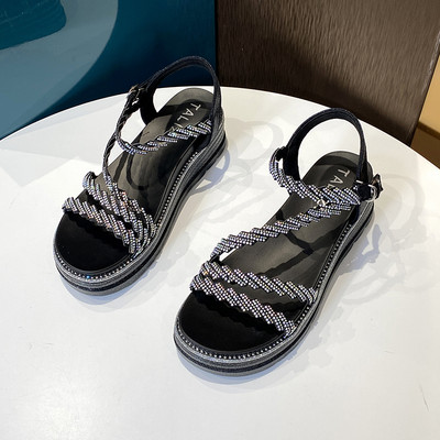 Casual γυναικεία σανδάλια με διακοσμητικές πέτρες και τακούνι 4,5 cm