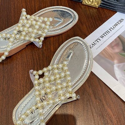 Casual γυναικεία σανδάλια με πέρλες και επίπεδη σόλα