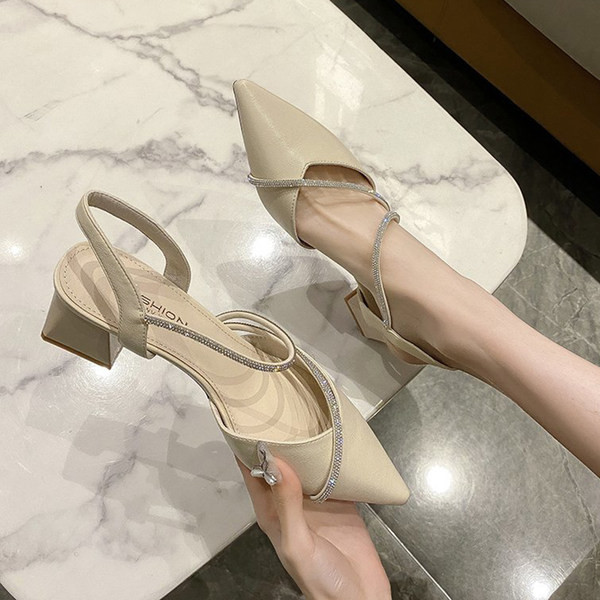 Νέο μοντέλο σανδάλια άνοιξης-καλοκαιριού από οικολογικό δέρμα με λεπτούς ιμάντες και πέτρες