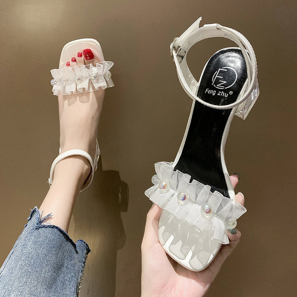 Γυναικεία σανδάλια με τούλι και πέρλες