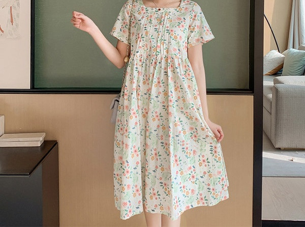 Ženska haljina sa cvjetnim uzorkom za trudnice