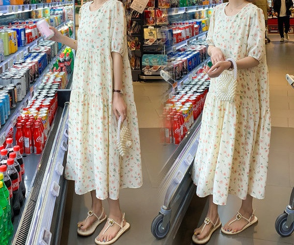 Sieviešu ikdienišķa gara piegriezuma kleita ar ziedu rakstu grūtniecēm