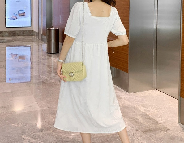 Γυναικείο κομψό φόρεμα με τετράγωνο ντεκολτέ για έγκυες γυναίκες