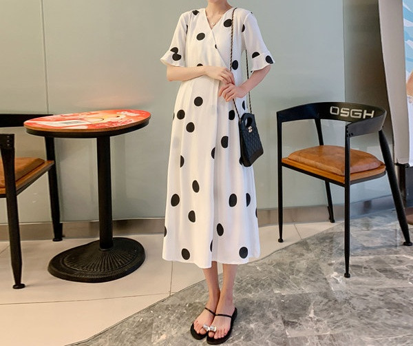 Ženska ležerna haljina na točkice i špic izrez za trudnice