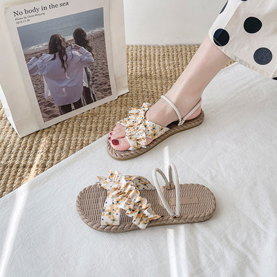 Γυναικεία σανδάλια με πέρλες και λουράκια - δύο μοντέλα