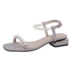 Μοντέρνα γυναικεία σανδάλια - διάφορα μοντέλα