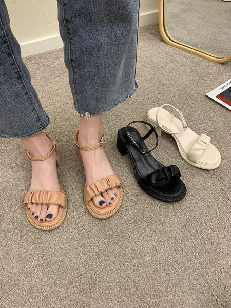 Moteriškos dirbtinės odos basutės – dviejų modelių