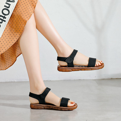 Moteriškos basutės plokščiu padu ir velcro užsegimu