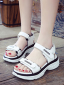 Ženske casual sandale sa natpisom i naljepnicama u tri boje