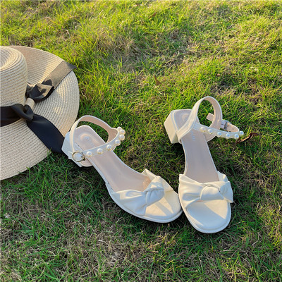 Μοντέρνα γυναικεία σανδάλια με πέρλες - faux δέρμα